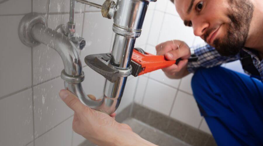Toilet maintenance in Shannock, RI